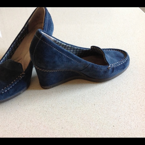 naturalizer navy loafers